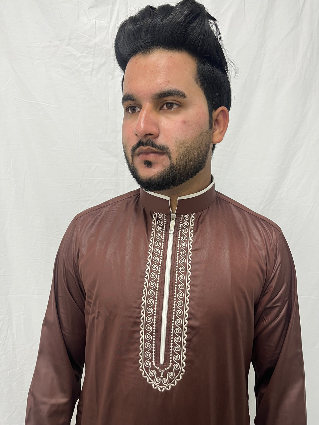 Nack embroidered thobe