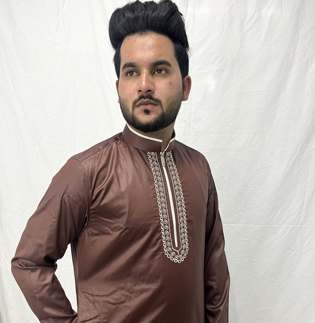 Nack embroidered thobe